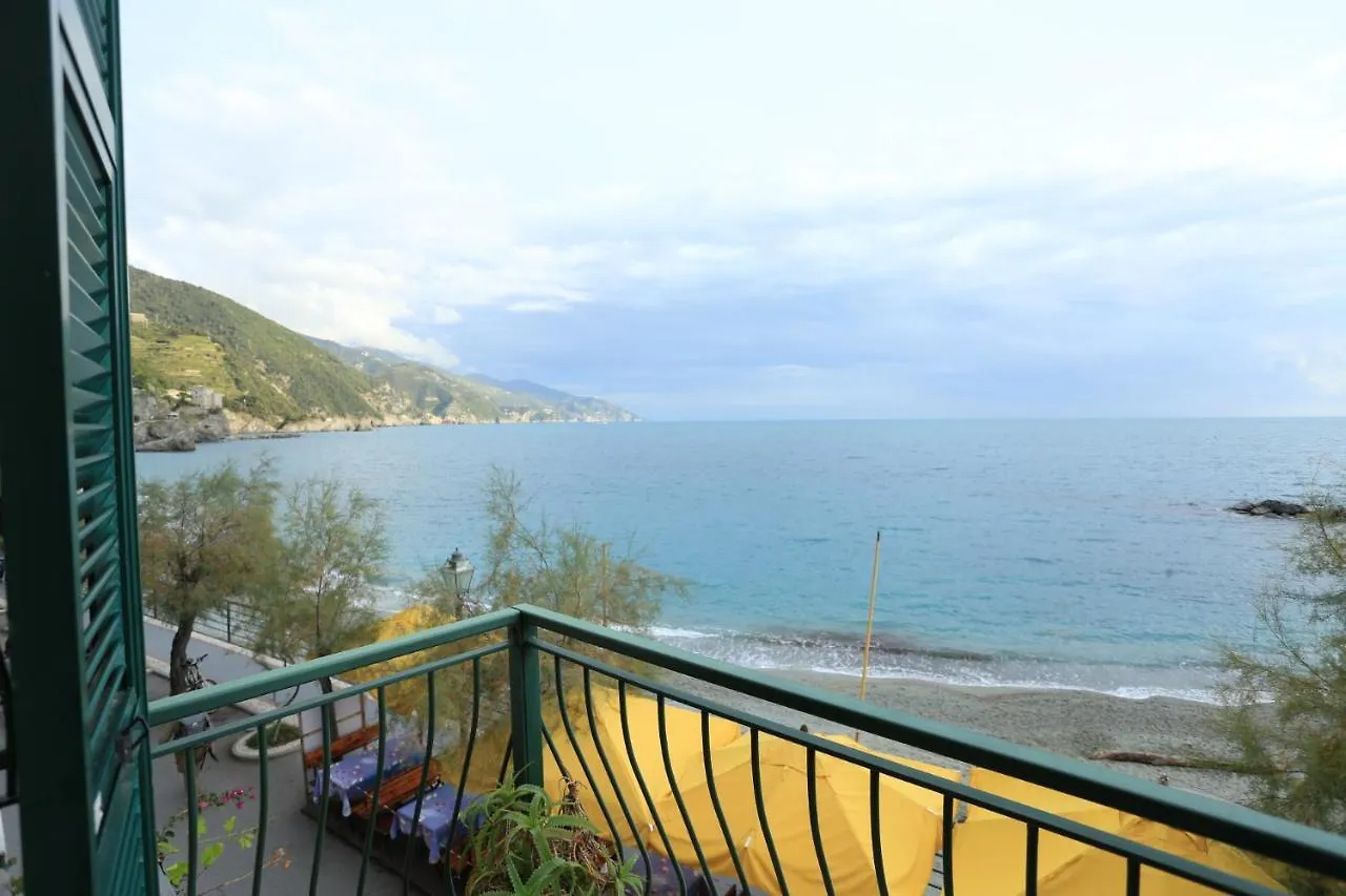 Viviani Raffaella Hotel Monterosso al Mare